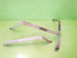 Listwy obejmy mocowania zbiornika paliwa BMW X5 E53 4.4 M62B44 99-03