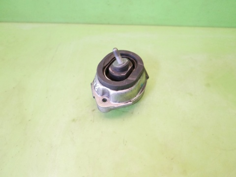 Poduszka silnika 6758428.01 BMW X5 E53 4.4 V8 M62B44 99-03