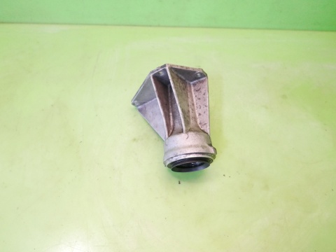 Podpora półosi prawa przód 1428647 BMW X5 E53 4.4 M62B44 99-03