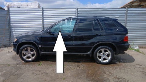 Szyba drzwiowa lewa przód BMW X5 E53 99-03