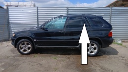Szyba drzwiowa lewa tył tylna mała trójkąt BMW X5 E53 99-03