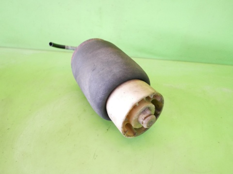 Poduszka miech zawieszenia nivo prawy tył 6750356 BMW X5 E53 4.4 M62B44 99-
