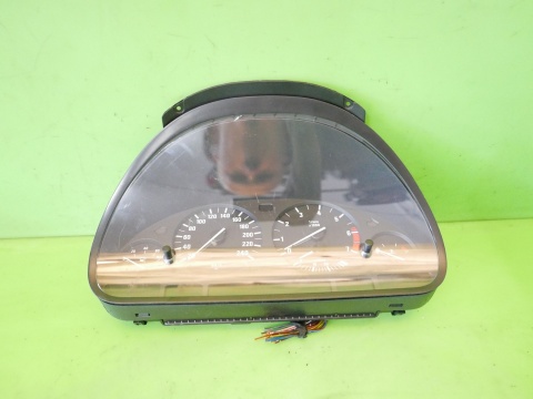 Licznik zegary obrotomierz 6942173 BMW X5 E53 4.4 V8 M62B44 AUTOMAT 99-03