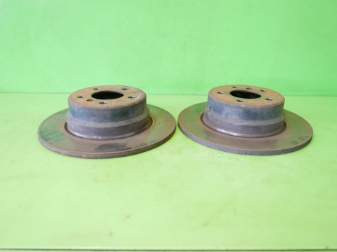 Tarcze hamulcowe tarczobębny tył 323mm BMW X5 E53 4.4 M62B44 99-03