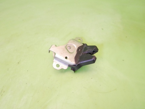 Zamek klapy tył bagażnika SUZUKI SX4 I GY RW SEDAN 06-09