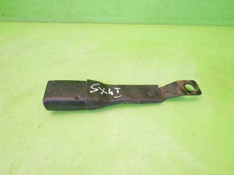 Zapięcie zatrzask pasa prawy przód SUZUKI SX4 I GY RW SEDAN 06-09