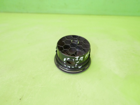 Kratka nawiewu prawa przód boczna SUZUKI SX4 I GY RW SEDAN 06-09