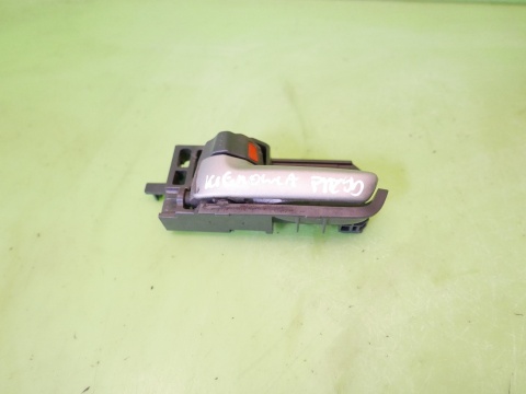 Klamka wewnętrzna lewa przód SUZUKI SX4 I GY RW SEDAN 06-09