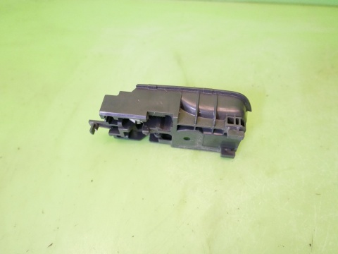 Klamka wewnętrzna lewa przód SUZUKI SX4 I GY RW SEDAN 06-09