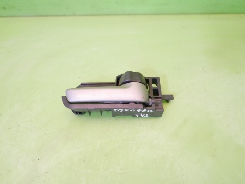 Klamka wewnętrzna prawa tył SUZUKI SX4 I GY RW SEDAN 06-09