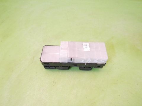 Przełącznik panel szyb lewy przód SUZUKI SX4 I GY RW SEDAN 06-09