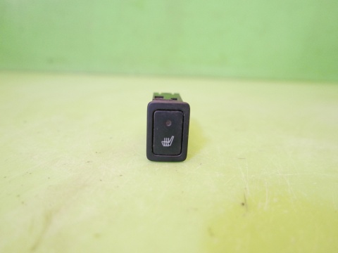 Przełącznik grzania fotela lewy SP221201A SUZUKI SX4 I GY RW SEDAN 06-09