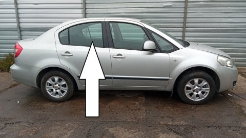 Szyba drzwiowa prawa tył duża SUZUKI SX4 I GY RW SEDAN 06-09