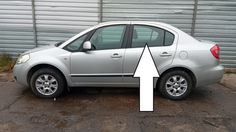 Szyba drzwiowa lewa tył duża SUZUKI SX4 I GY RW SEDAN 06-09