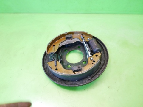 Tarcza kotwiczna prawa tył tylna SUZUKI SX4 I GY RW 1.6 SEDAN 06-09