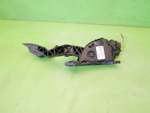 Pedał potencjometr gazu 49400-79J90 SUZUKI SX4 I GY RW 1.6 06-09
