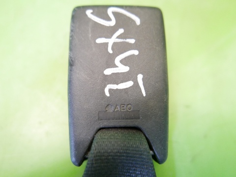 Zapięcie zatrzask pasa prawy tył SUZUKI SX4 I GY RW SEDAN 06-09