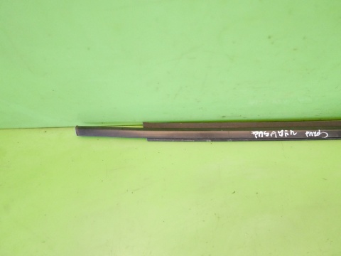 Listwa zgarniająca prawa przód SUZUKI SX4 I GY RW SEDAN 06-09