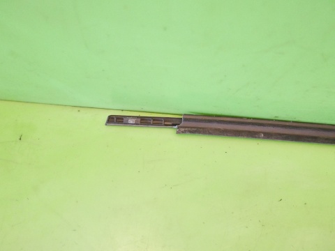 Listwa zgarniająca prawa przód SUZUKI SX4 I GY RW SEDAN 06-09