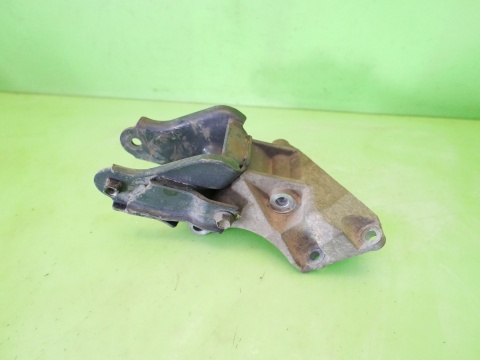 Łapa wspornik silnika SUZUKI SX4 I GY RW 1.6 06-09