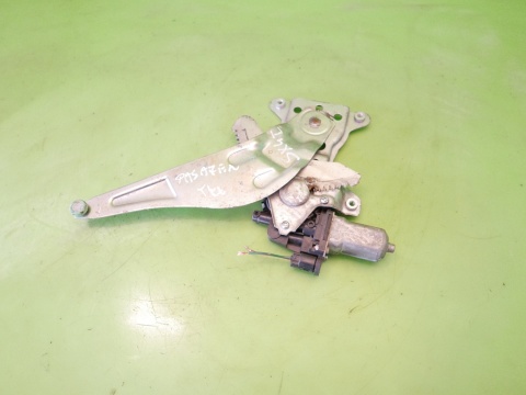 Mechanizm podnośnik szyby prawy tył 262100-4050 SUZUKI SX4 I GY RW SEDAN 06-09