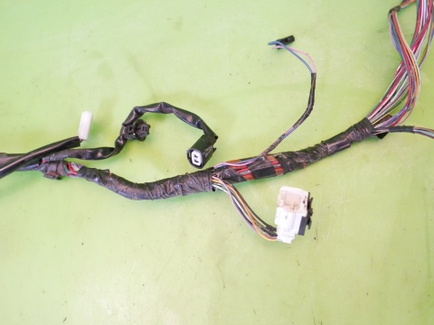 Wiązka instalacja drzwi lewa przód 3675680JA0 SUZUKI SX4 I GY RW SEDAN 06-