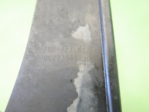 Chlapacz prawy przód 00223961 RH SUZUKI SX4 I GY RW SEDAN 06-09