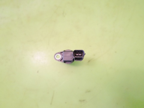 Czujnik wałka rozrządu J5T30773 SUZUKI SX4 I GY RW 1.6 06-09
