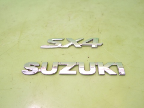 Logo znaczek emblemat napis tył SUZUKI SX4 I GY RW SEDAN 06-09