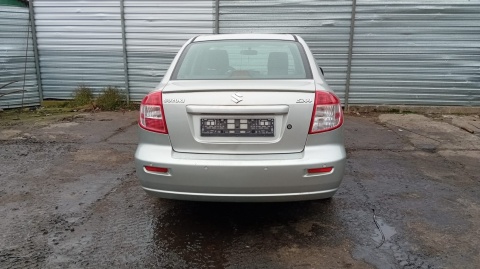 Spoiler lotka spojler owiewka klapy Z2S SUZUKI SX4 I GY RW SEDAN 06-09