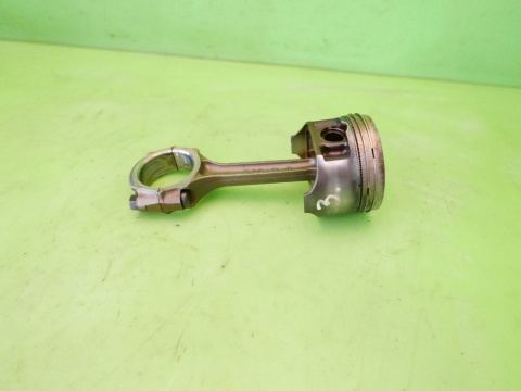 Tłok + korbowód 54G0 SUZUKI SX4 I GY RW 1.6 16V M16A LY1 107KM 79kW 06-09
