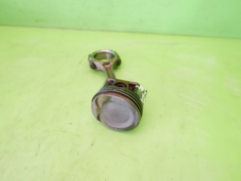 Tłok + korbowód 54G0 SUZUKI SX4 I GY RW 1.6 16V M16A LY1 107KM 79kW 06-09
