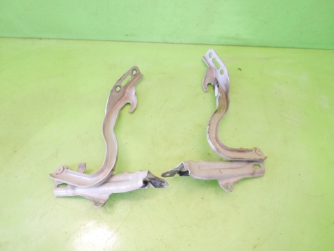 Zawiasy maski pokrywy silnika Z2S SUZUKI SX4 I GY RW SEDAN 06-09