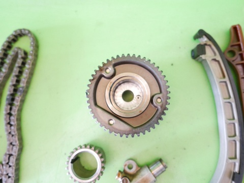 Rozrząd koło zmiennych faz łańcuch ślizgi SUZUKI SX4 I GY RW 1.6 06-09
