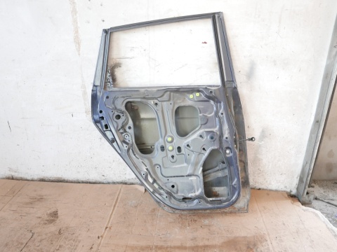 Drzwi lewe tył tylne NH684P HONDA FRV FR-V I BE5 04-07