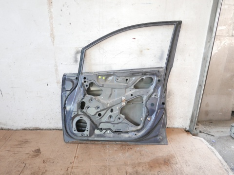 Drzwi prawe przód przednie NH684P HONDA FRV FR-V I BE5 04-07
