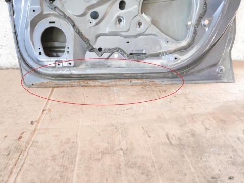 Drzwi prawe przód przednie NH684P HONDA FRV FR-V I BE5 04-07