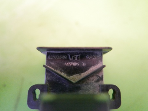 Przełącznik szyby prawy przód HONDA FRV FR-V I BE5 04-07