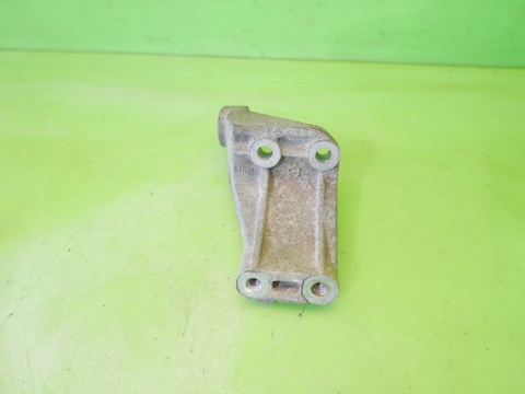 Łapa wspornik skrzyni SUZUKI SX4 I GY RW 1.6 06-09
