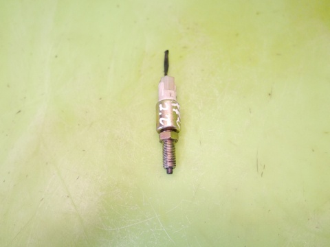 Czujnik pedału sprzęgła HONDA FRV FR-V I BE5 2.2 i-CTDI 04-07