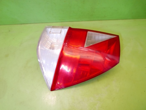 Lampa lewa tył ICHIKOH HONDA FRV FR-V I BE5 04-07