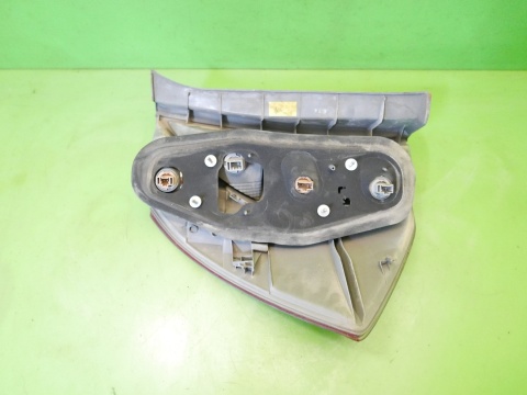 Lampa lewa tył ICHIKOH HONDA FRV FR-V I BE5 04-07