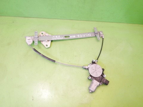 Mechanizm podnośnik szyby prawy przód 2pin HONDA FRV FR-V I BE5 04-07