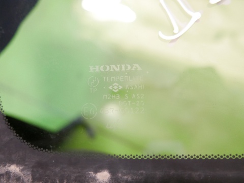 Szyba karoseryjna prawa tył HONDA FRV FR-V I BE5 04-07