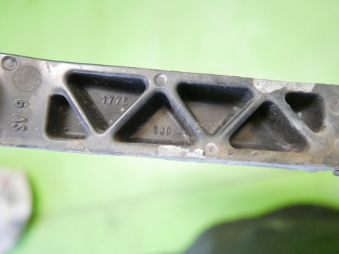 Ramię wycieraczki prawe przód HONDA FRV FR-V I BE5 04-07