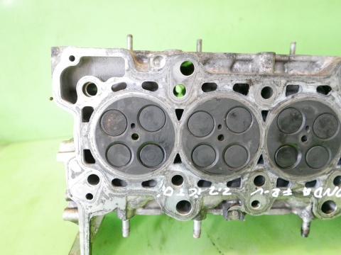 Głowica z zaworami HONDA FRV FR-V I BE5 2.2 i-CDTI N22A1 04-07
