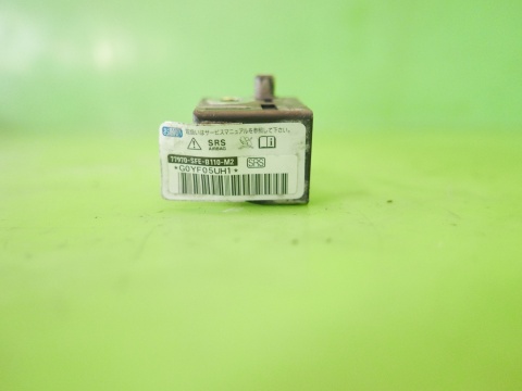 Czujnik uderzeniowy 77970-SFE-B110-M2 HONDA FRV FR-V I BE5 2.2 i-CTDI 04-07