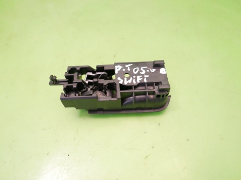 Klamka wewnętrzna prawa tył SUZUKI SWIFT EZ HB 5D 05-08
