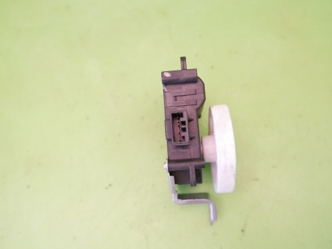 Silniczek nagrzewnicy sterowania nawiewem 1138002530 SUZUKI SWIFT EZ 05-08