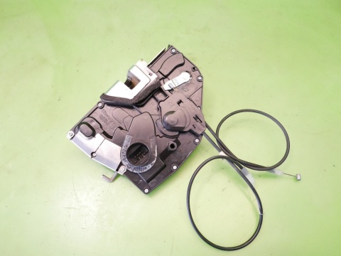 Centralny zamek drzwi prawy przód 8pin SUZUKI SWIFT EZ HB 5D 05-08